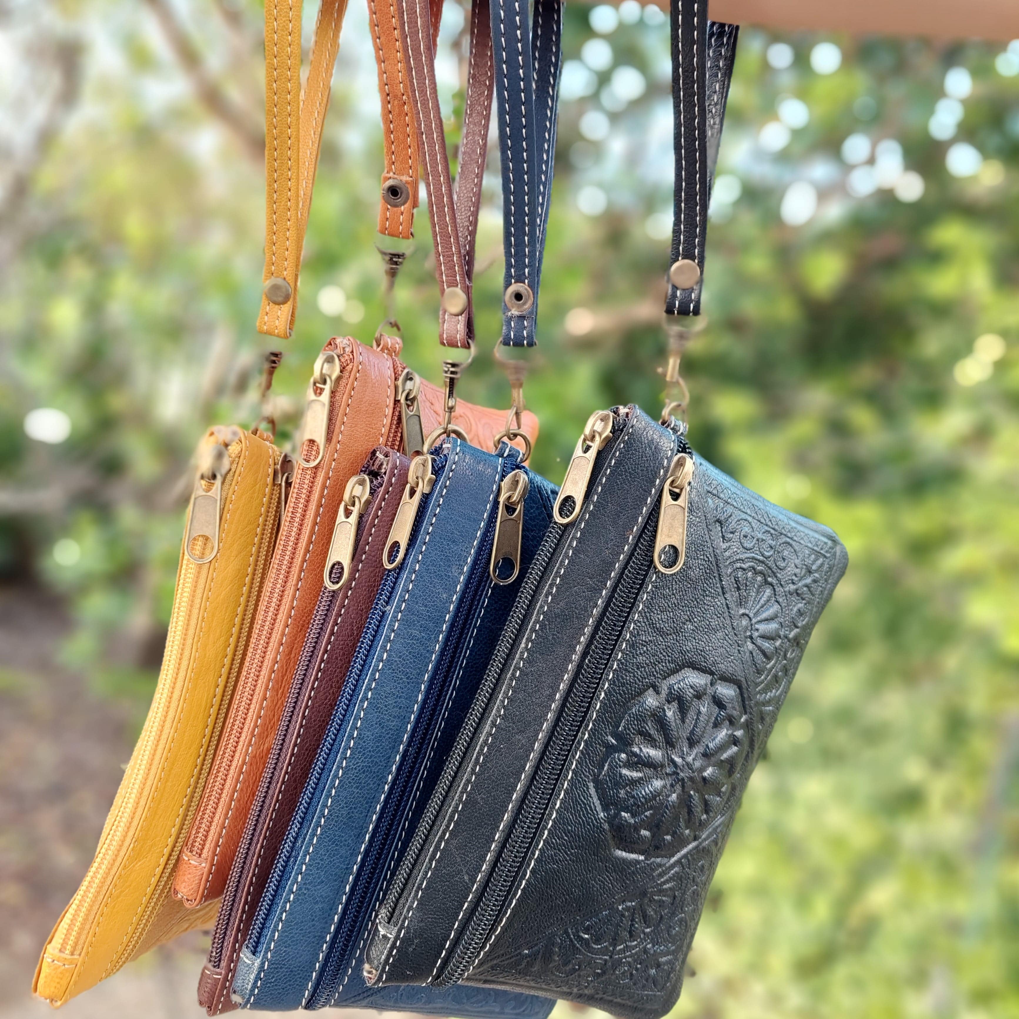 Wristlets Carry all Pouch Clutch