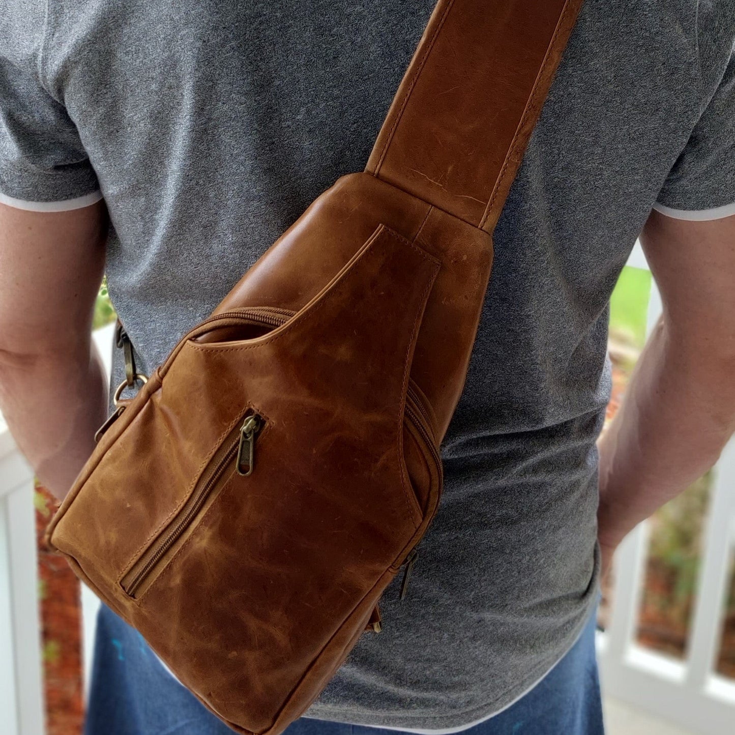 Men's Sling bag | Crossbody